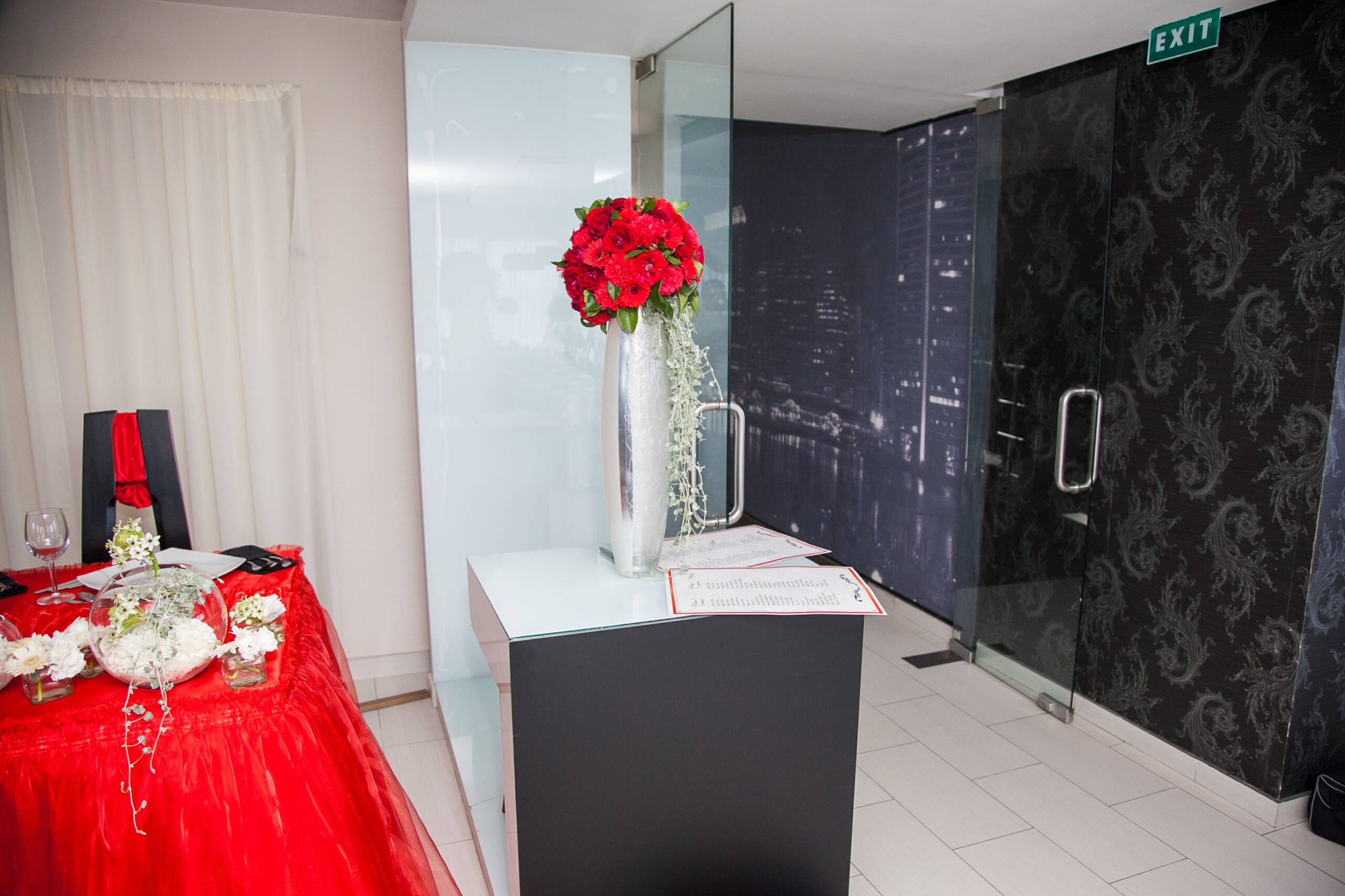 Poza, foto cu Flori de nunta decor sala in Arad, Timisoara, Oradea (wedding flowers, bouquets) nunta Arad