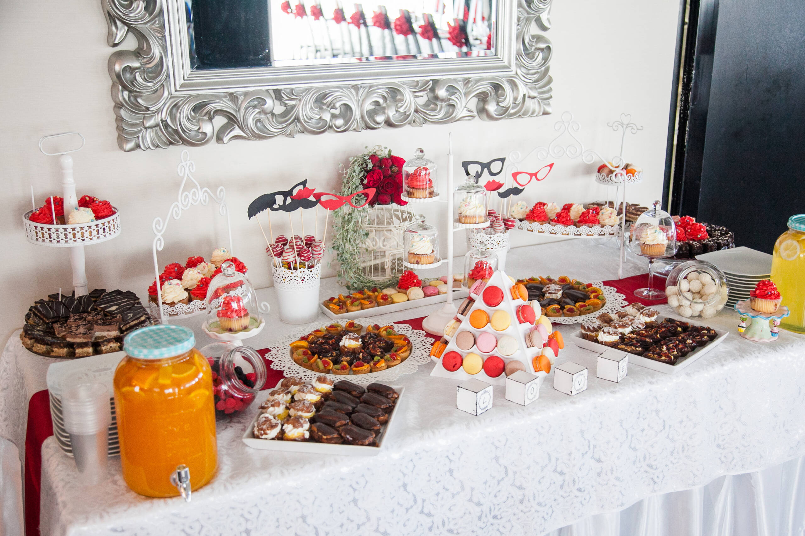 Poza, foto cu Flori de nunta decor sala in Arad, Timisoara, Oradea (wedding flowers, bouquets) nunta Arad